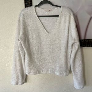 Fuzzy light weight sweater